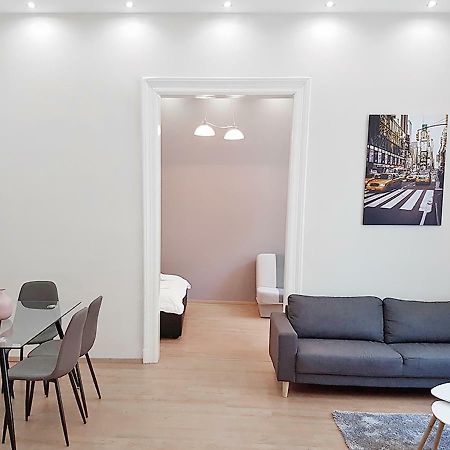 Akacfa 36 Budapest 91 Mt 3 Bedroom District 7 المظهر الخارجي الصورة