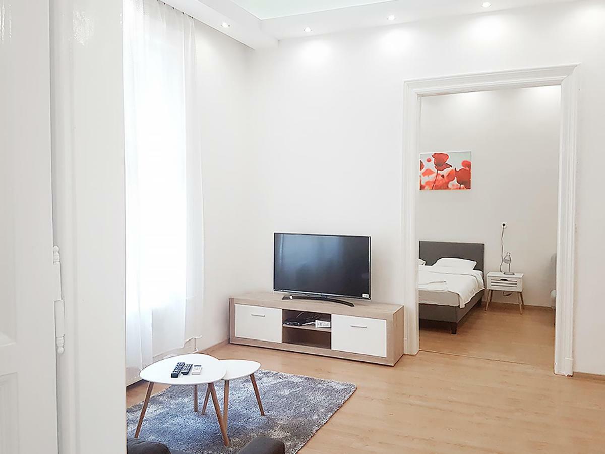 Akacfa 36 Budapest 91 Mt 3 Bedroom District 7 المظهر الخارجي الصورة